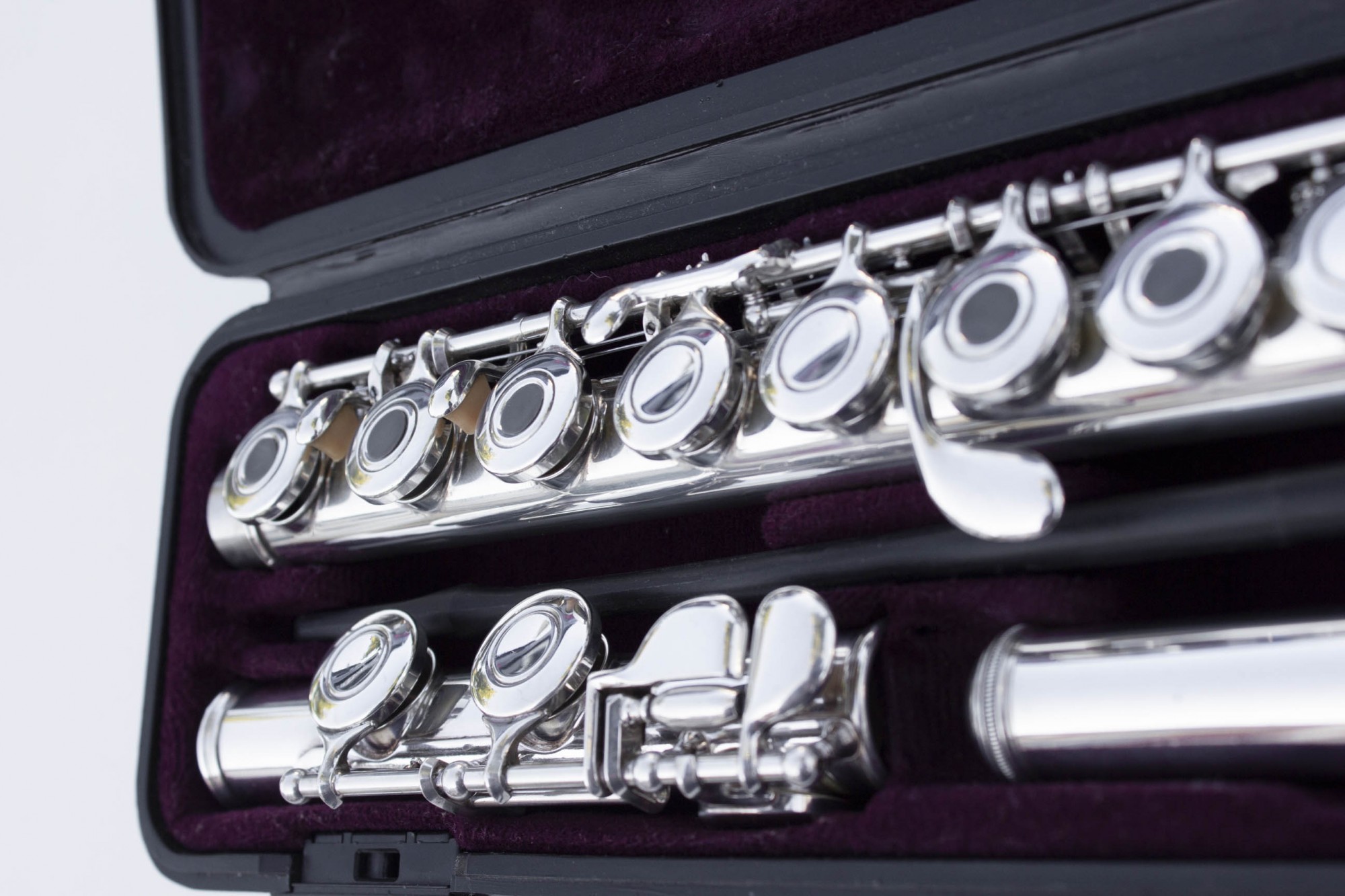 Flûte traversière yamaha YFL281 SII (plateaux creux, clétage en ligne) – Image 4