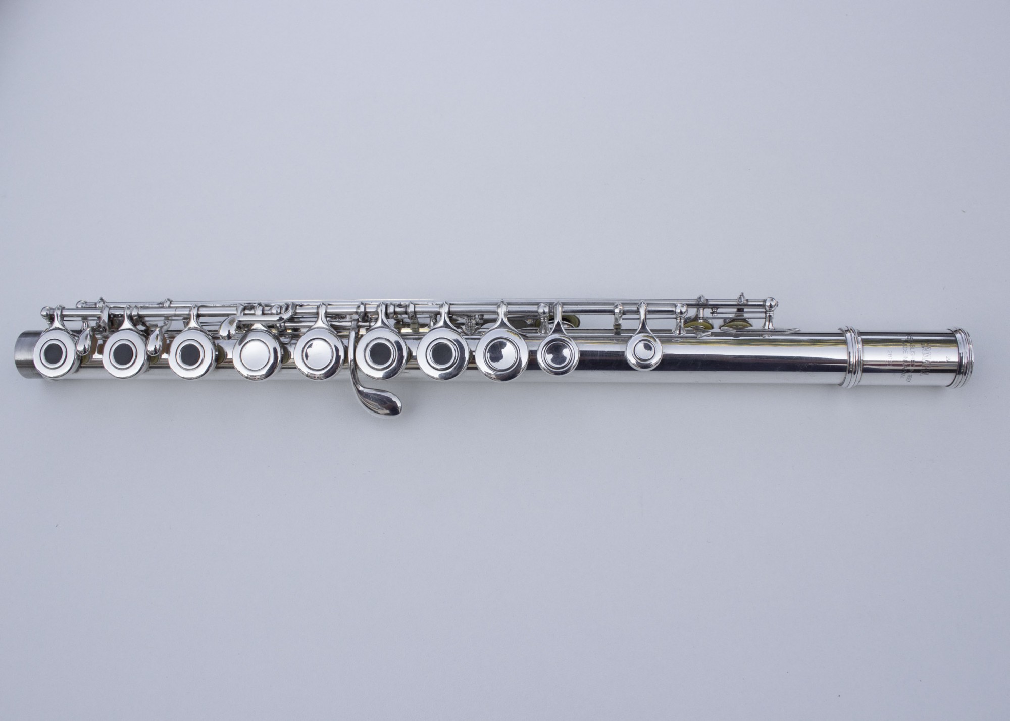 Flûte traversière yamaha YFL281 SII (plateaux creux, clétage en ligne) – Image 6