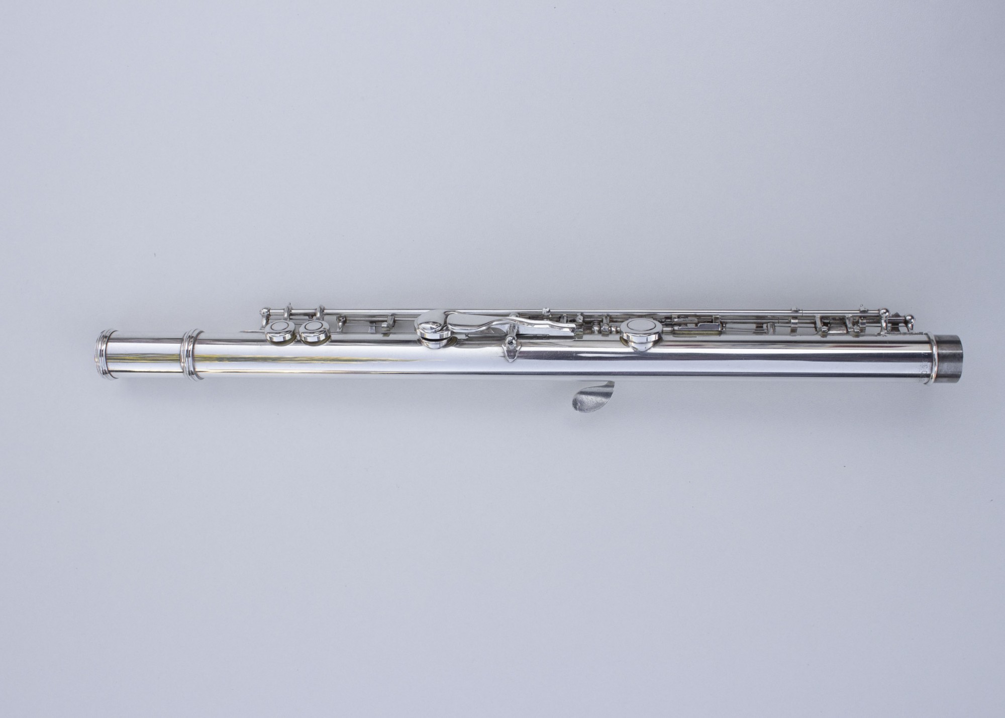 Flûte traversière yamaha YFL281 SII (plateaux creux, clétage en ligne) – Image 8