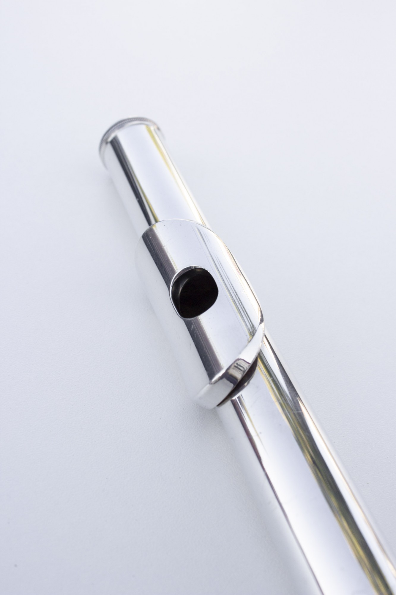 Flûte traversière yamaha YFL281 SII (plateaux creux, clétage en ligne) – Image 10