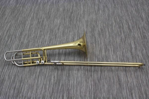 TROMBONE BASSE OLDS VERNIS [ Bb/F G/Eb , Open wrap, chrome coulisse tube refait neuf, état général TBE, +fly et embouchure ]