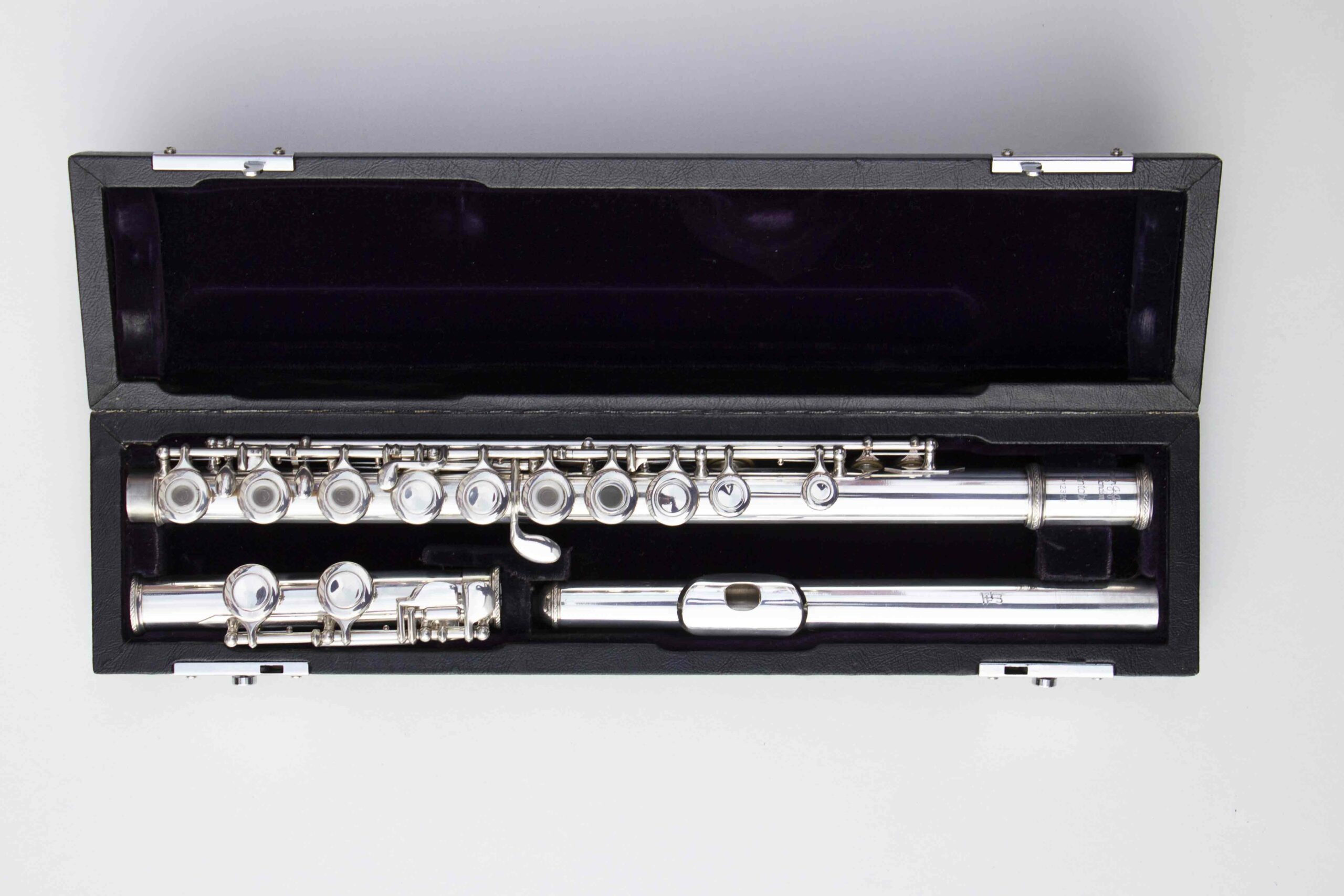 flûte trevor james ''Cantabile'' [tête argent massif, clétage en ligne, plateaux creux, mécanique et tampons OK]