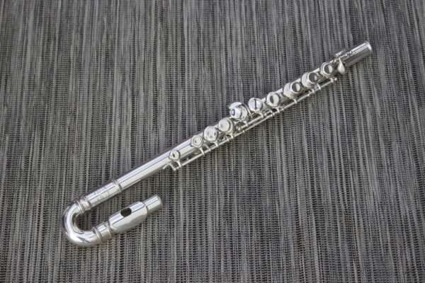 Flûte traversière tête courbe Jupiter JFL313S ''petites mains'