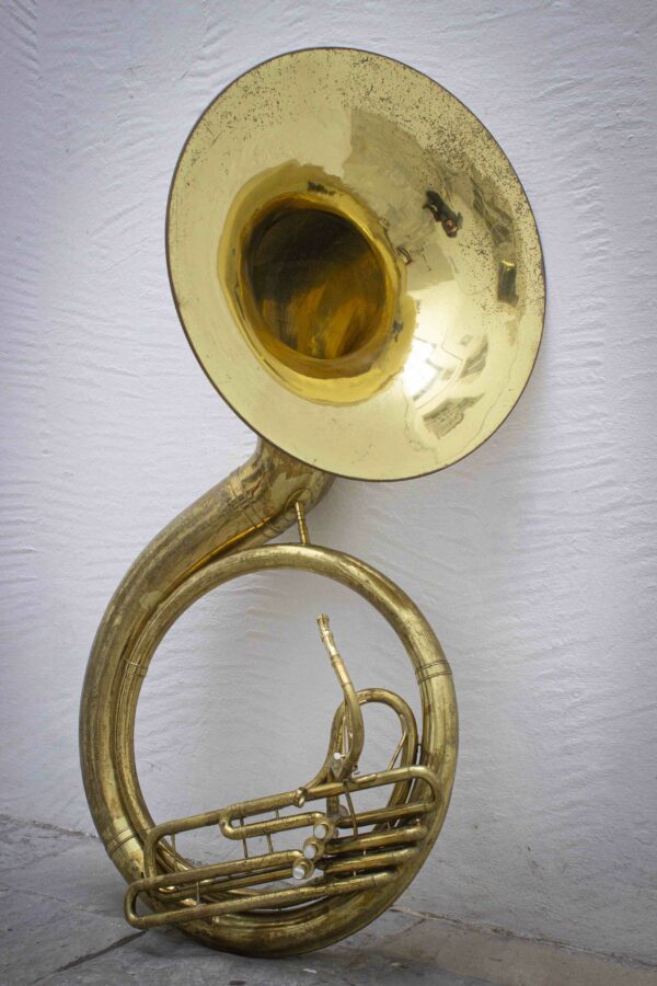 SOUSAPHONE CONN 14K vernis  [ GROS PAVILLON 660 mm + HOUSSE PROTEC NEUVE]