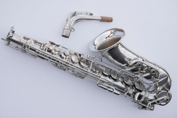 SELMER BALANCE ACTION SAXOPHONE ALTO [ANNÉE 1942, argenté, tampons neuf, clétage modernisé]