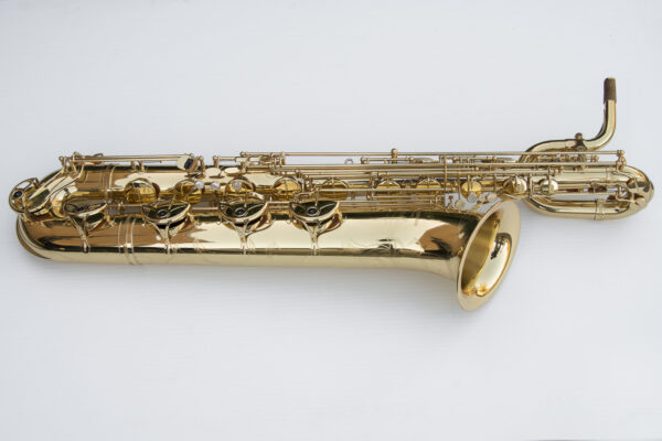 saxophone baryton YANAGISAWA B901[made in JAPAN, finition verni]