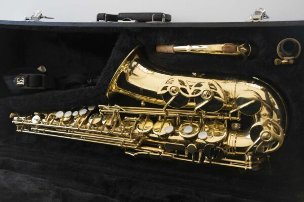 Saxophone alto Jupiter 565-567 N°A004XX