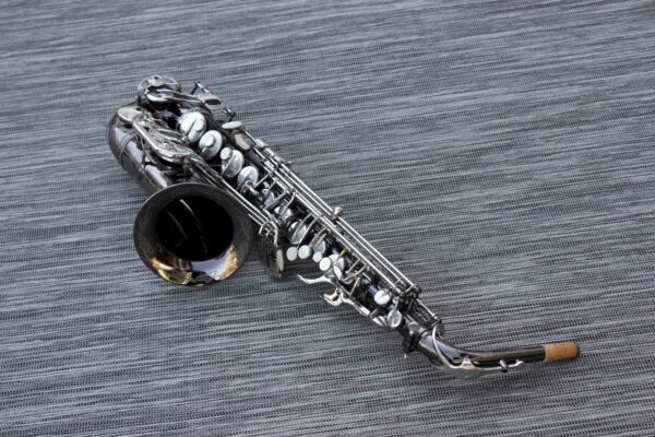 ANTIGUA ''POWER BELL''BLACK EDITION SAXOPHONE ALTO vernis [OCCASION TBE +++ SOUS GARANTIE]